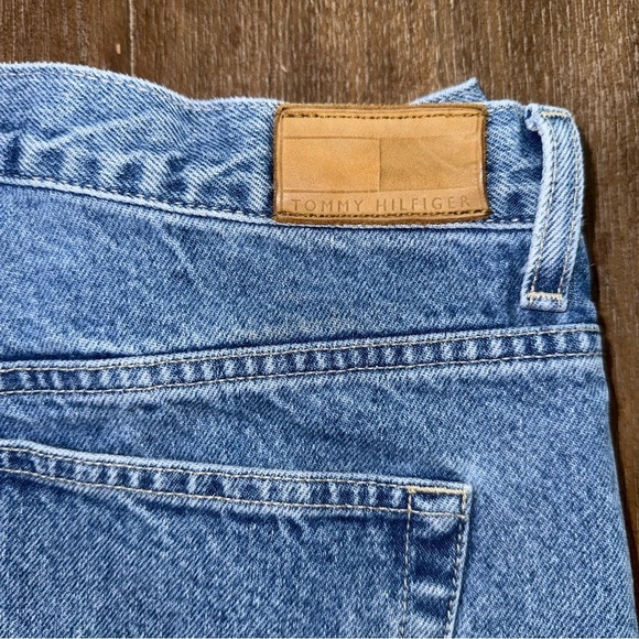 Vintage Tommy Hilfiger Blue Jeans High Rise Mom Jeans 90s Baggy y2k Straight Leg - Picture 3 of 11